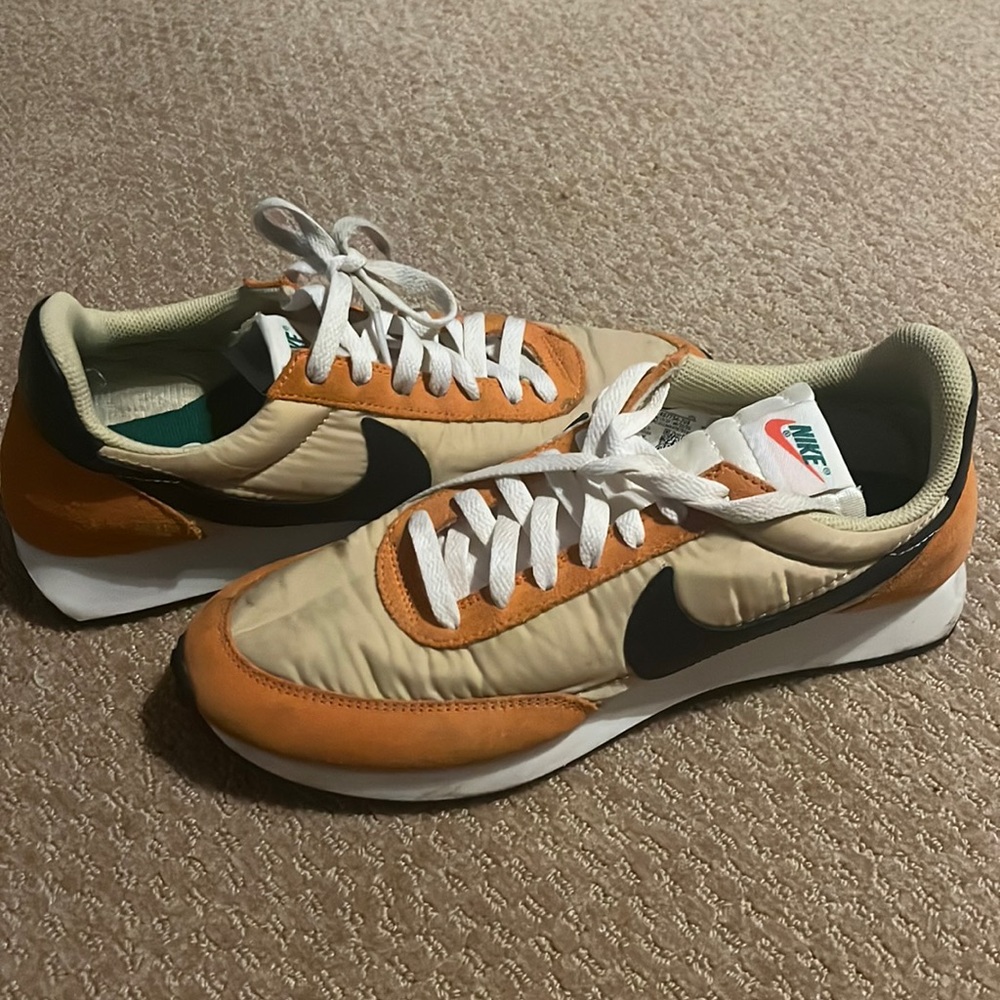 Nike challenger OG orange, used